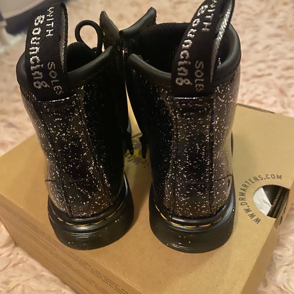 TODDLER 1460 GLITTER LACE UP BOOTS size 7 - Picture 4 of 9